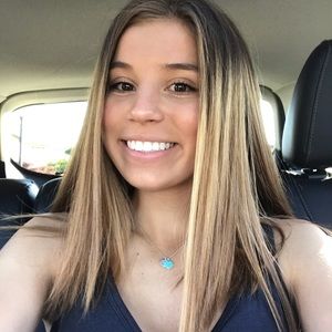 Meet your Posher, Lily